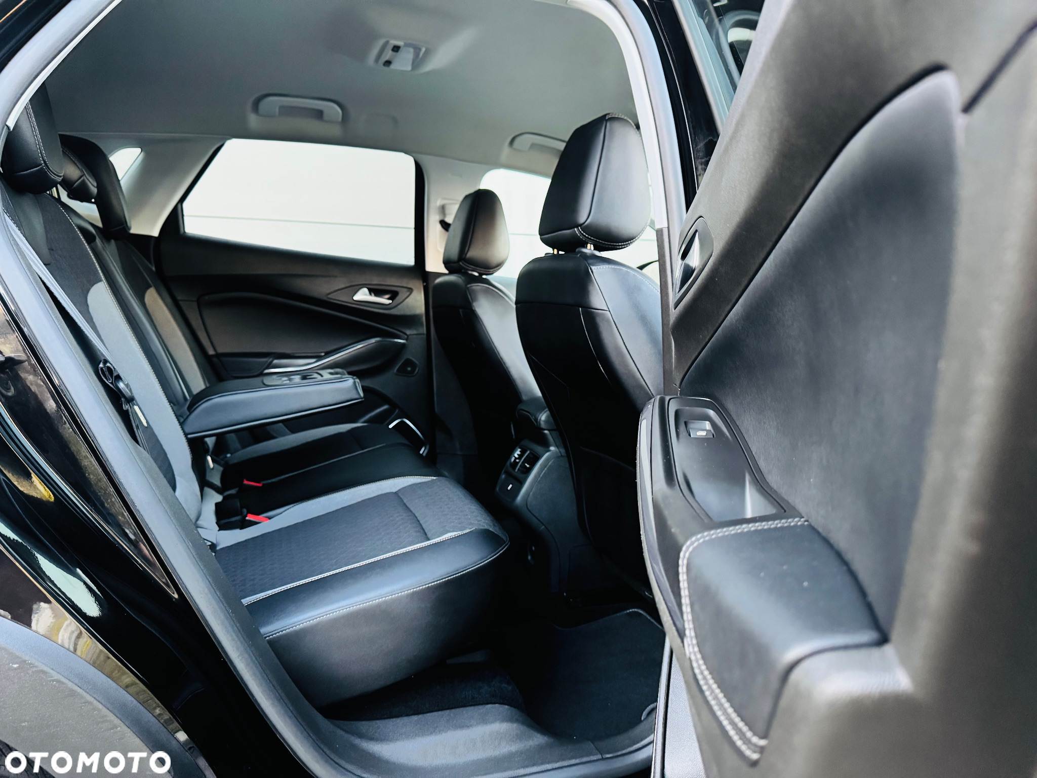 Opel Grandland X 1.5 D Start/Stop Automatik INNOVATION - 32