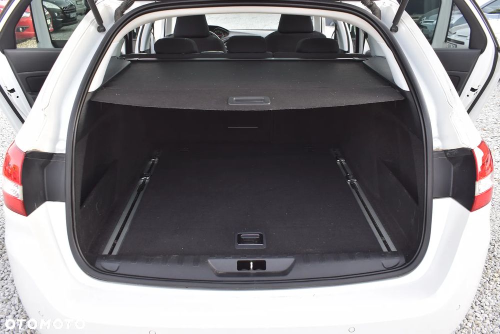 Peugeot 308 BlueHDi FAP 150 Stop&Start Automatik Allure - 16