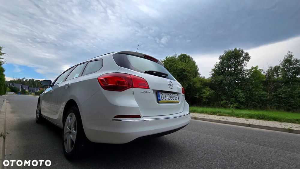Opel Astra 1.4 ecoFLEX - 9