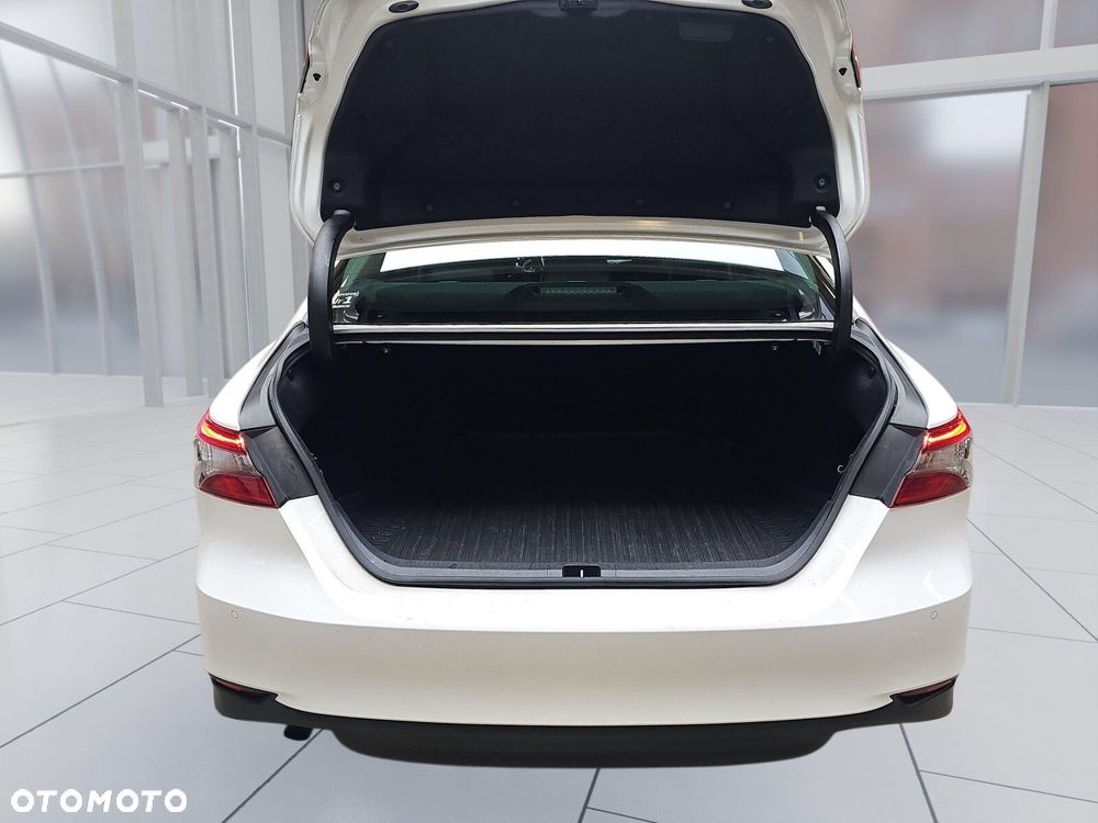 Toyota Camry 2.5 Hybrid Prestige CVT - 20