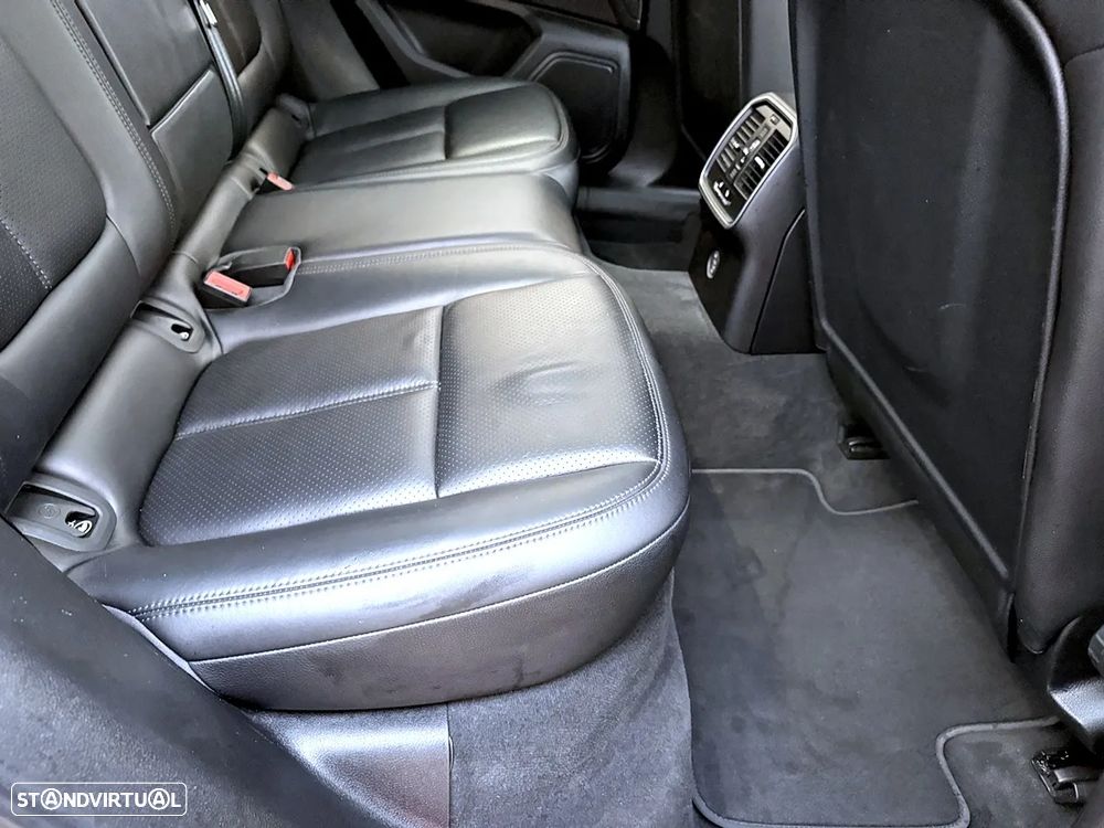 Porsche Macan S - 32