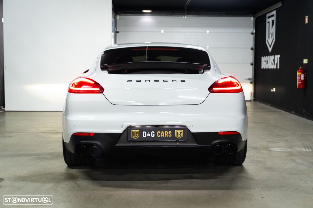 Porsche Panamera Standard - 21