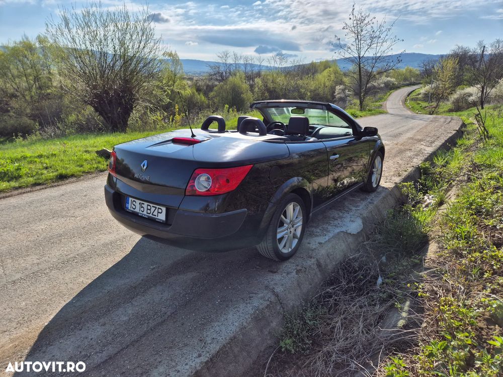 Renault Megane II 2.0 Confort Dynamique - 11