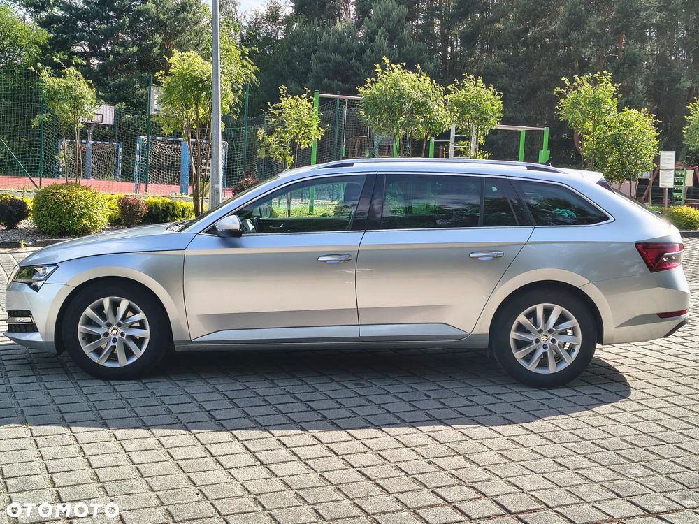 Skoda Superb 2.0 TDI DSG Premium Edition - 10