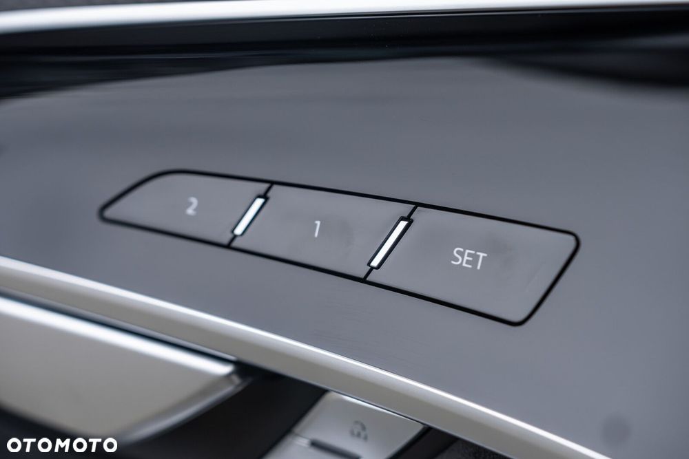 Audi A8 - 22