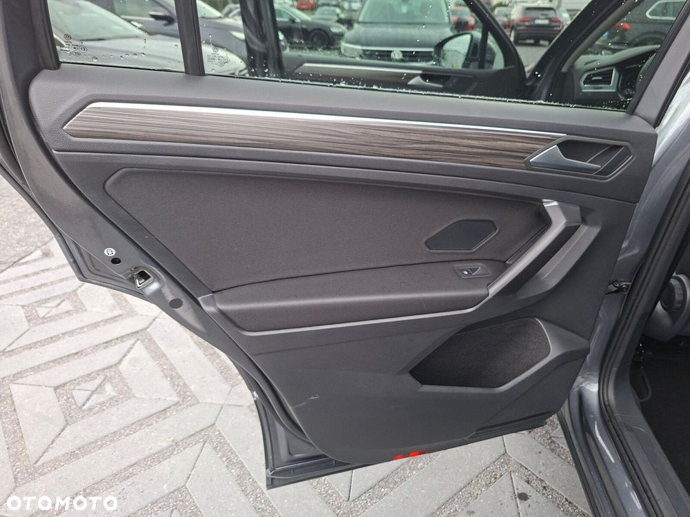Volkswagen Tiguan Allspace - 13