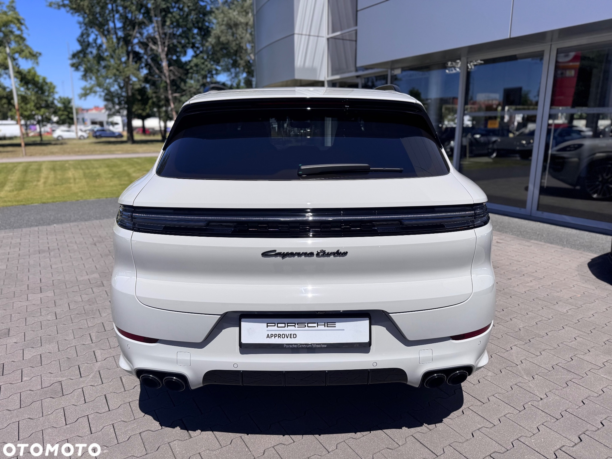 Porsche Cayenne Turbo E-Hybrid PHEV - 7