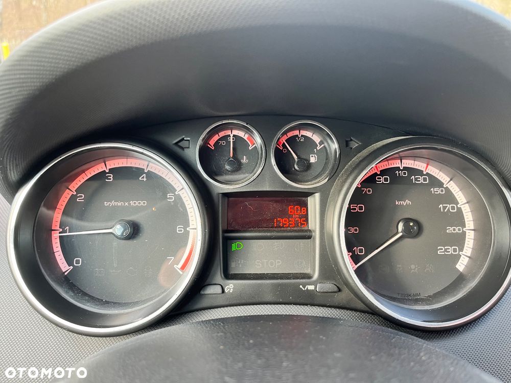 Peugeot 308 1.6 Trendy - 16