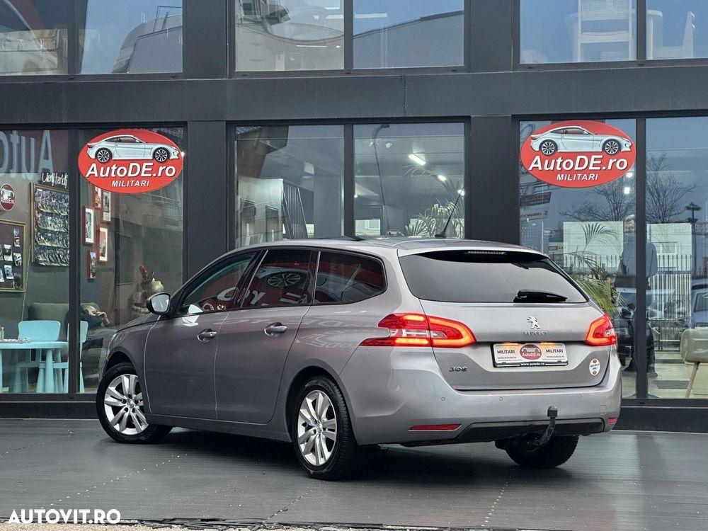 Peugeot 308 - 4