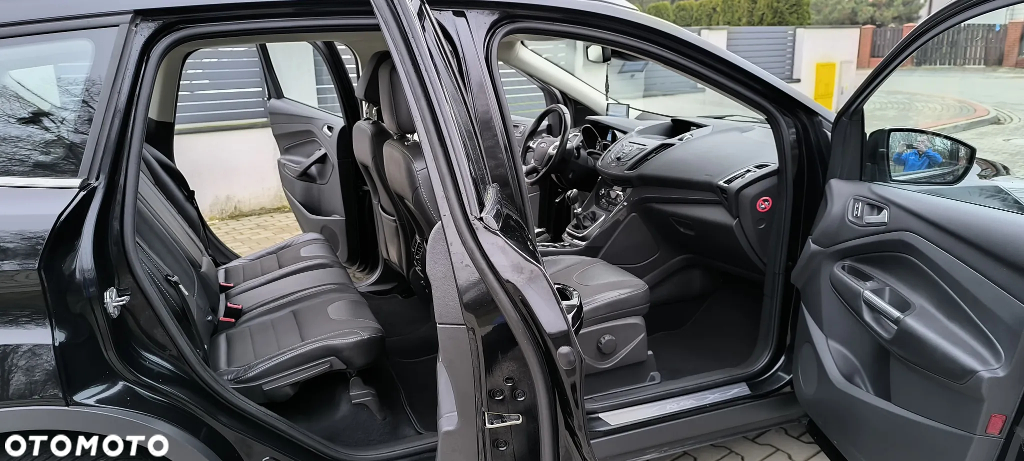 Ford Kuga 1.5 EcoBoost 2x4 Business Edition - 34
