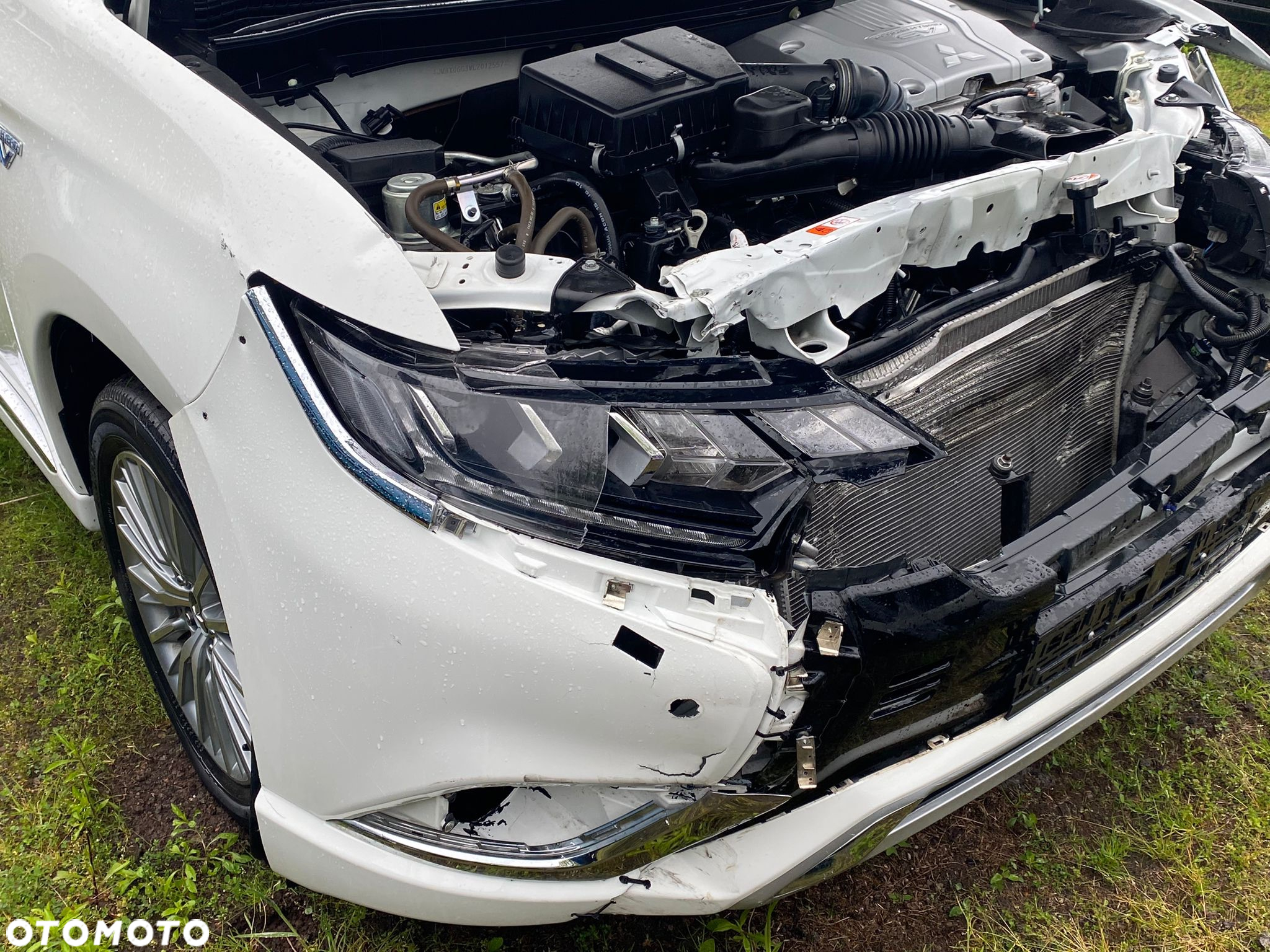 Mitsubishi Outlander PHEV Instyle - 5