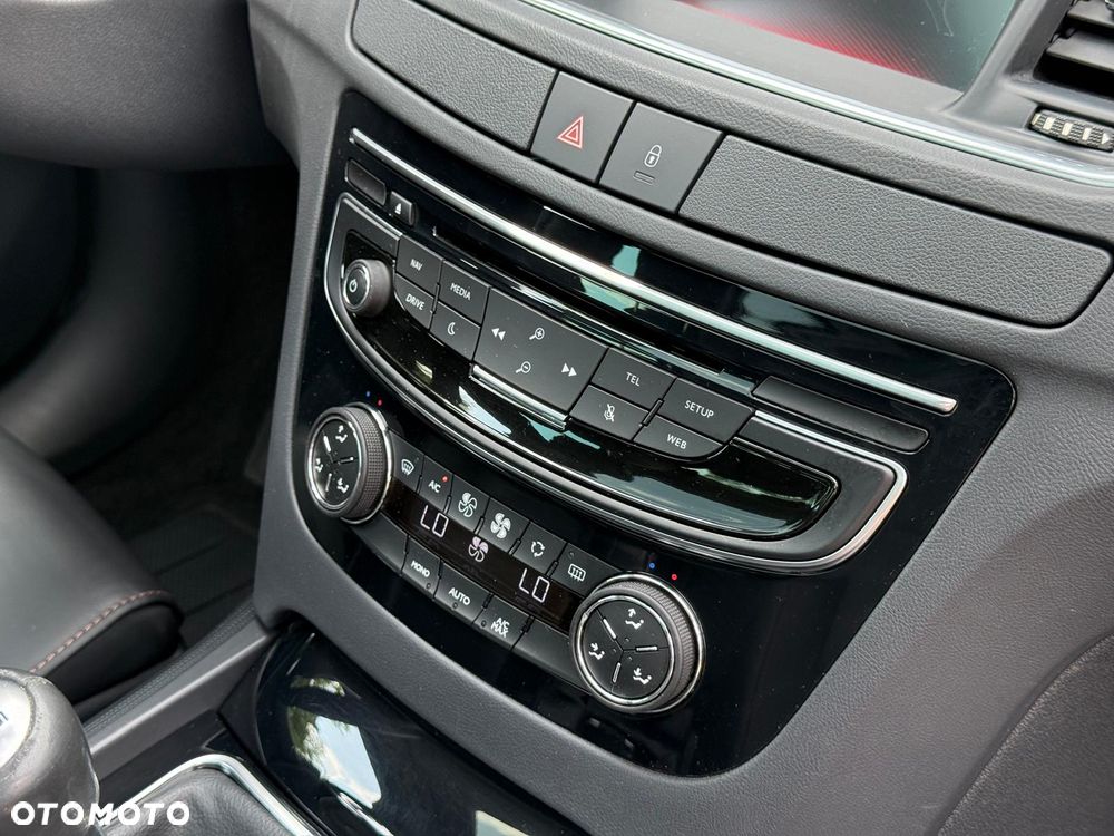 Peugeot 508 BlueHDi 150 Stop&Start Allure - 22