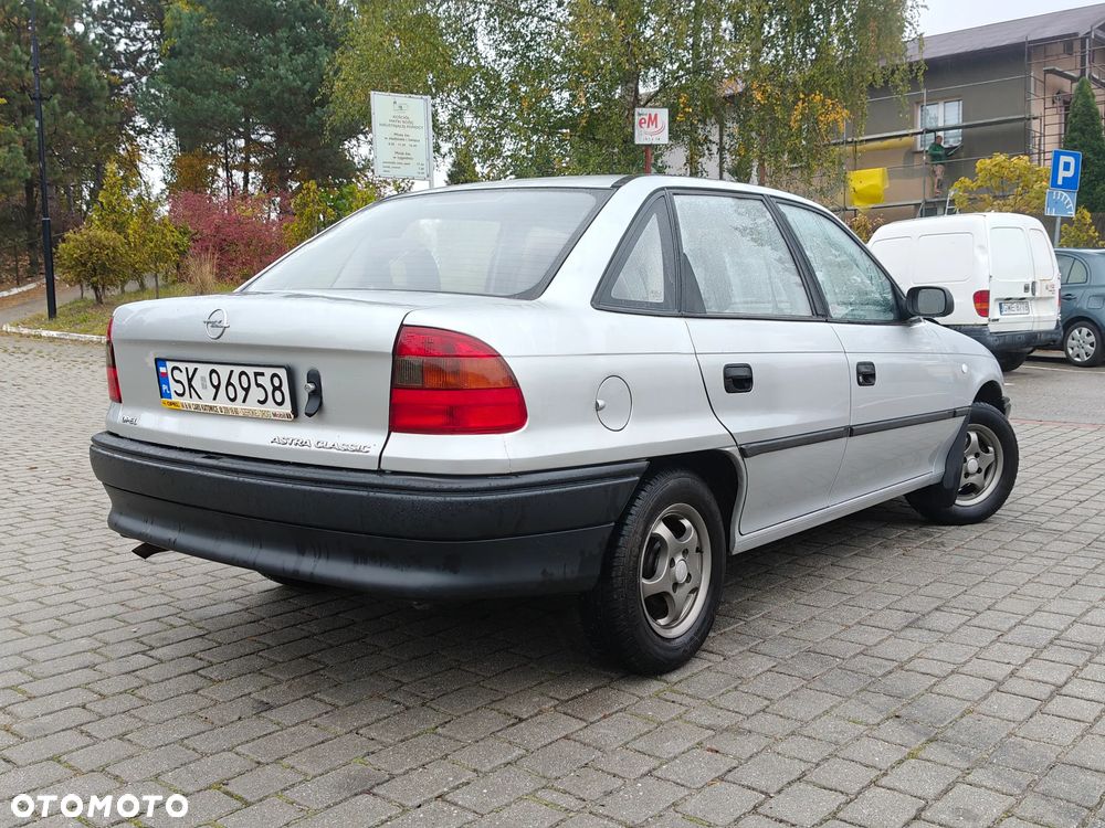 Opel Astra 1.4 Base - 17