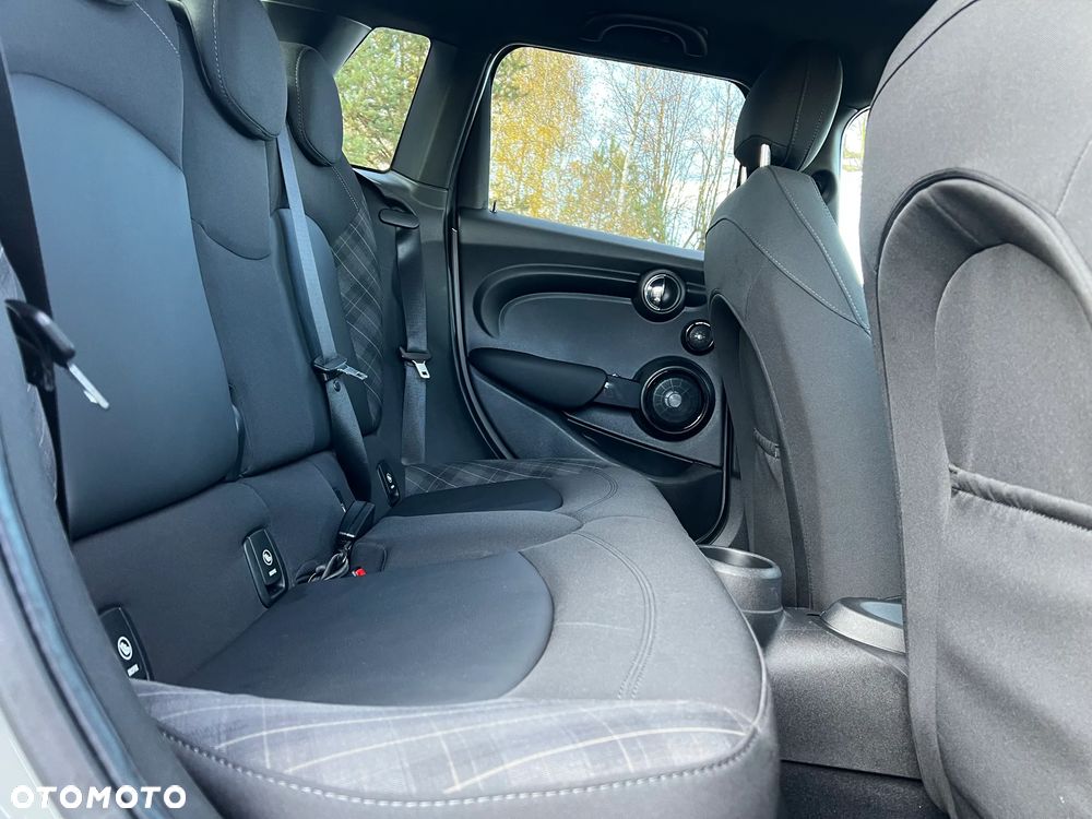 MINI Cooper 60 Years Chili - 32