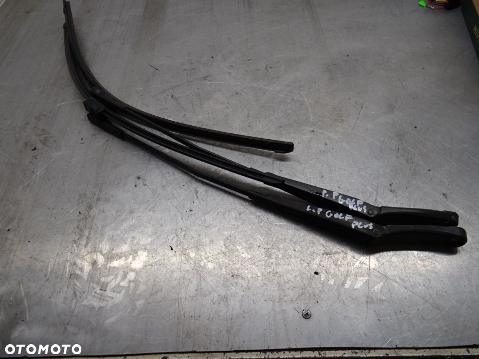 VW GOLF PLUS LIFT 09-14 2.0TDI RAMIONA WYCIERACZEK PRZÓD - 1