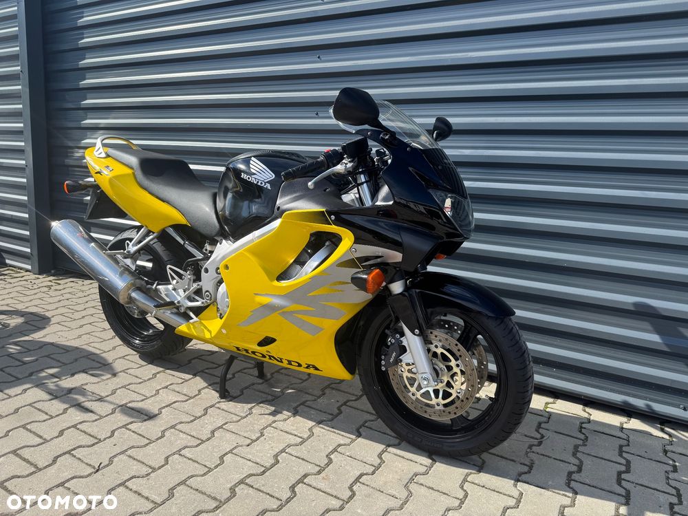 Honda CBR - 2