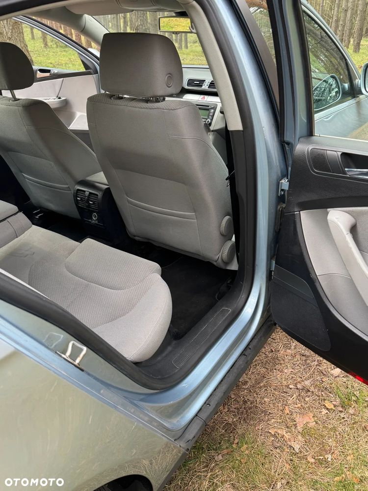 Volkswagen Passat 1.6 FSI Automatik Comfortline - 14