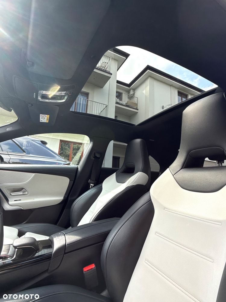 Mercedes-Benz CLA 220 7G-DCT - 12