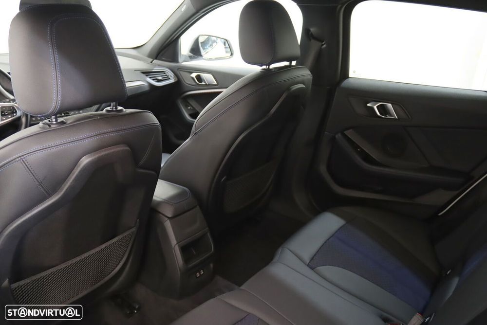 BMW 116 d Pack Desportivo M Auto - 8
