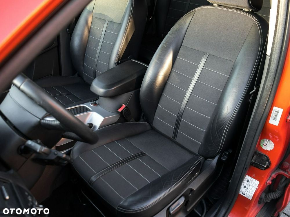 Ford Kuga 2.0 TDCi 2x4 Titanium - 21
