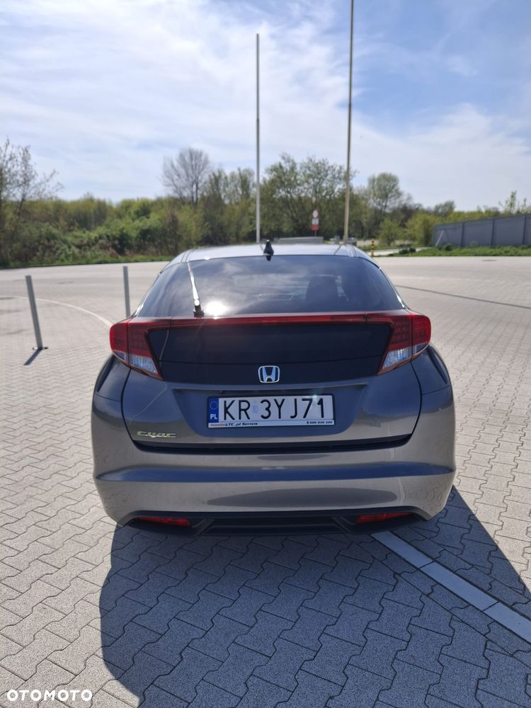Honda Civic 1.8 i-VTEC Sport - 6
