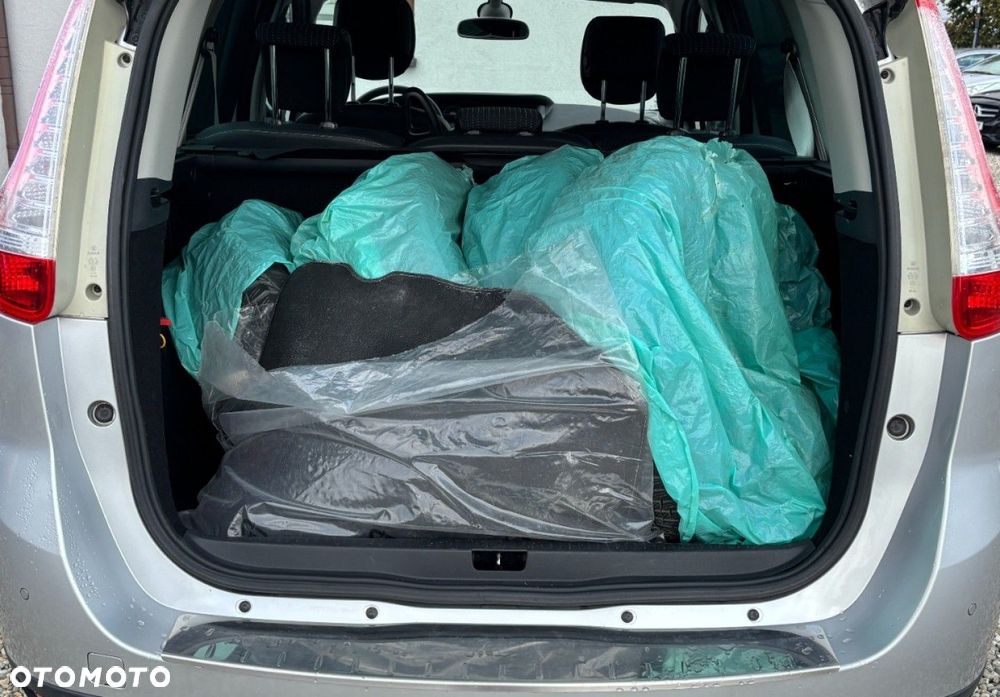 Renault Grand Scenic - 24