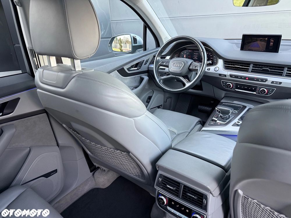 Audi Q7 - 7