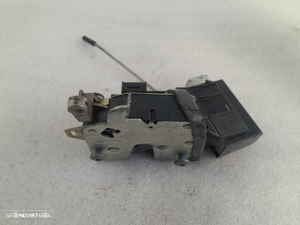 Fecho Porta Tras Esq Bmw 5 (E39) - 1