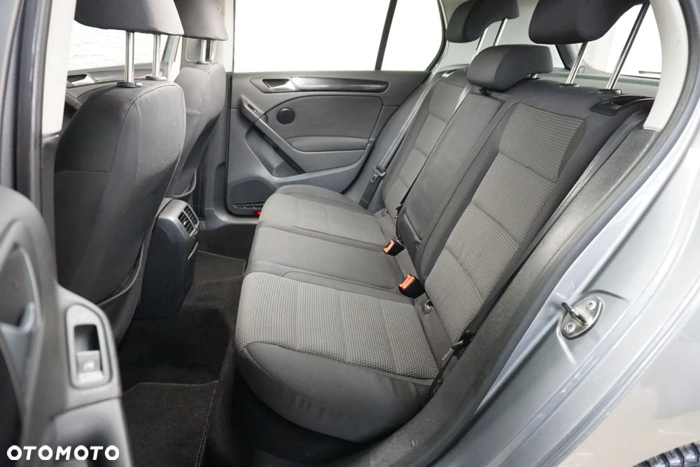 Volkswagen Golf 1.6 TDI DPF DSG Comfortline - 28