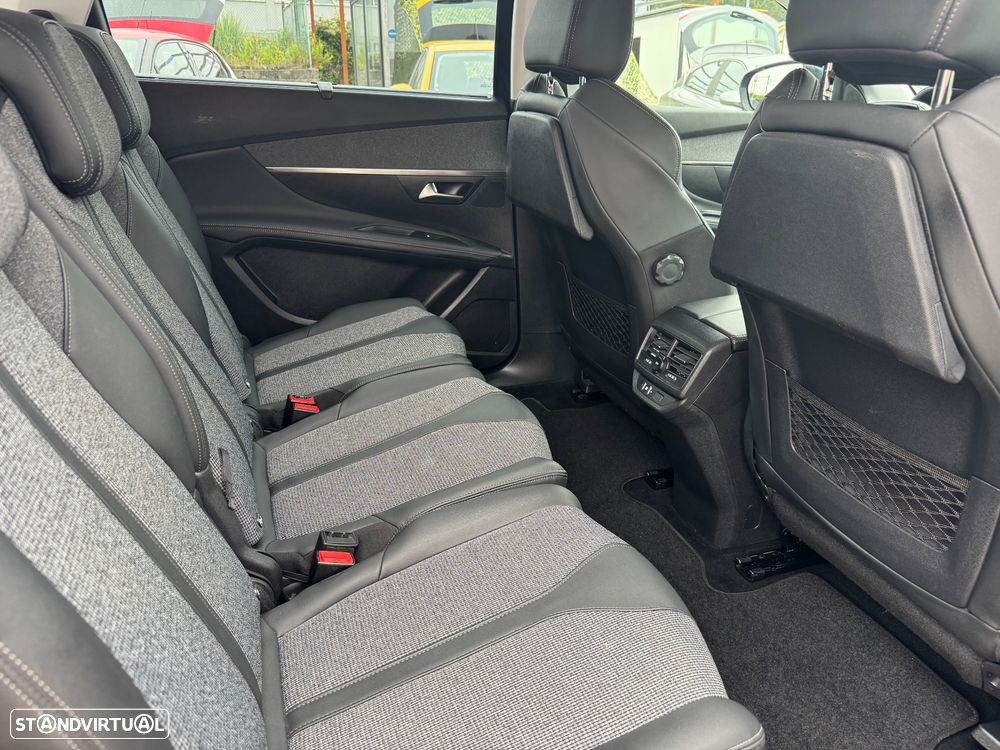 Peugeot 5008 1.2 PureTech Allure - 17