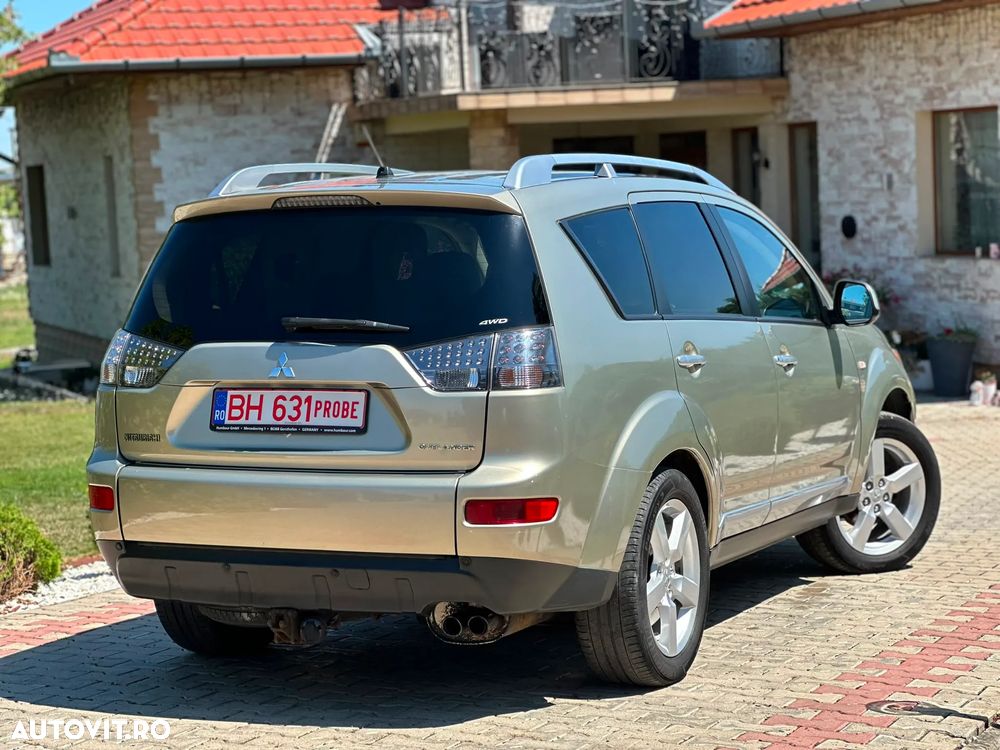 Mitsubishi Outlander 2.0 DI-D Intense - 5