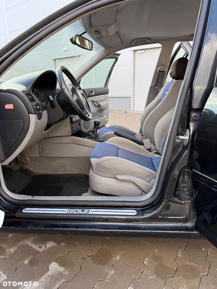 Volkswagen Golf 1.6 Highline - 21