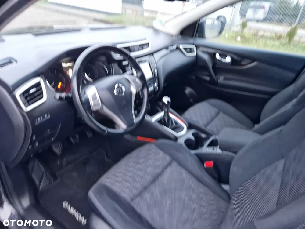 Nissan Qashqai - 25
