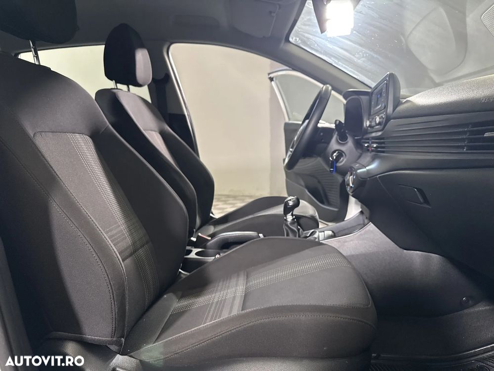 Hyundai i20 - 12