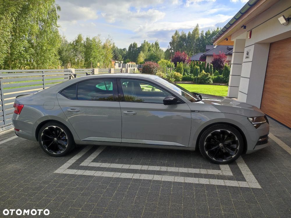 Skoda Superb 2.0 TDI SCR 4x4 Sportline DSG - 4