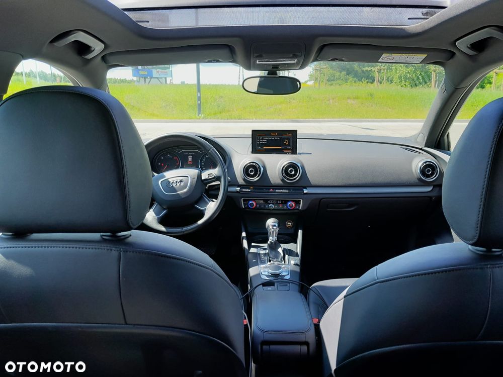 Audi A3 Sportback 2.0 TDI Ambiente S tronic - 9
