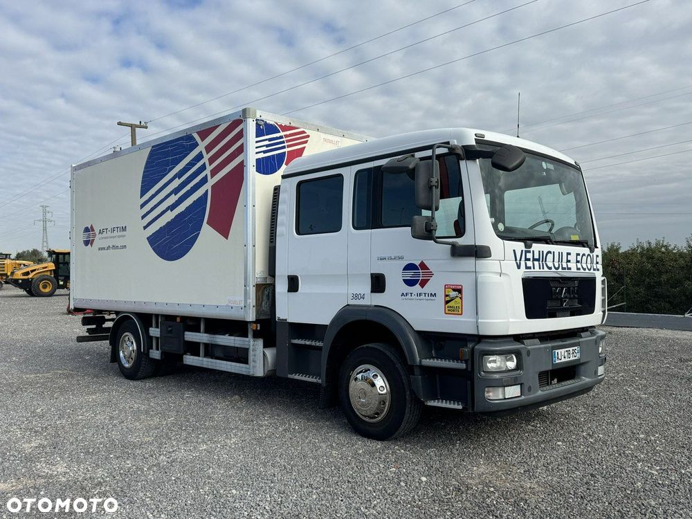 MAN TGM 15.250 BRYGADÓWKA 6 MIEJSC - 2