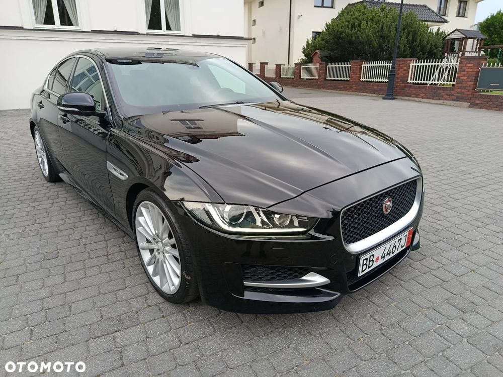 Jaguar XE D180 R-Dynamic S - 5
