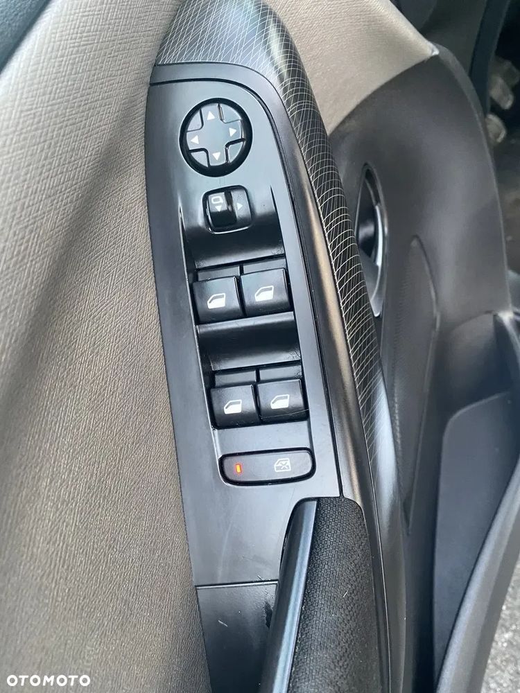 Citroën C4 Picasso 1.6 e-HDi Intensive - 14