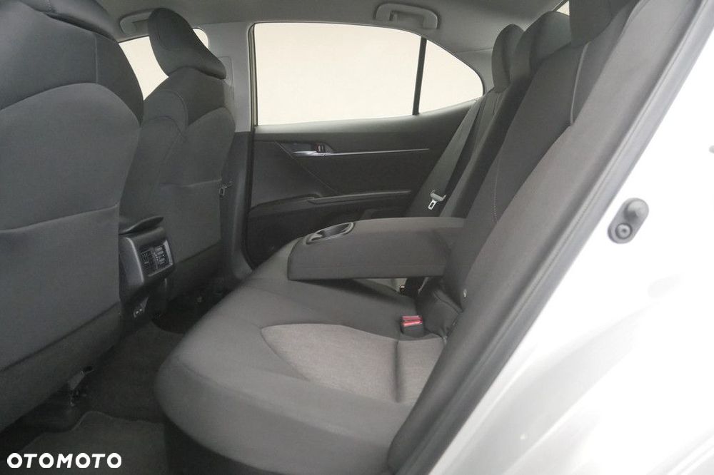 Toyota Camry 2.5 Hybrid Comfort CVT - 15