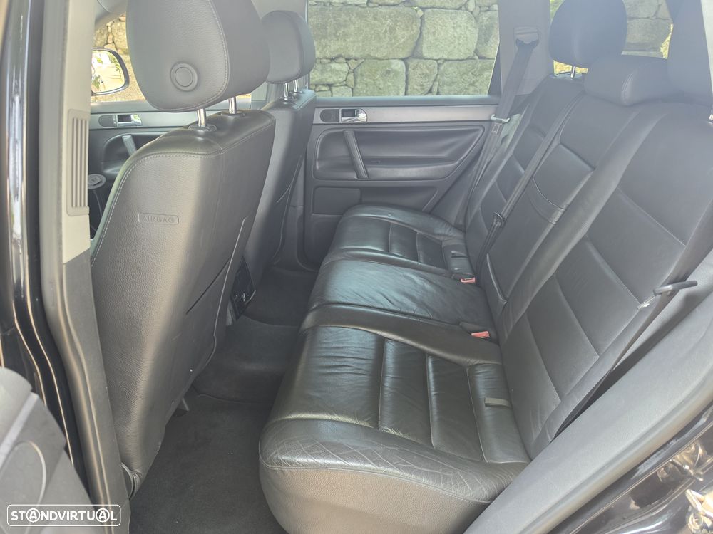 VW Touareg 3.0 TDI V6 - 33