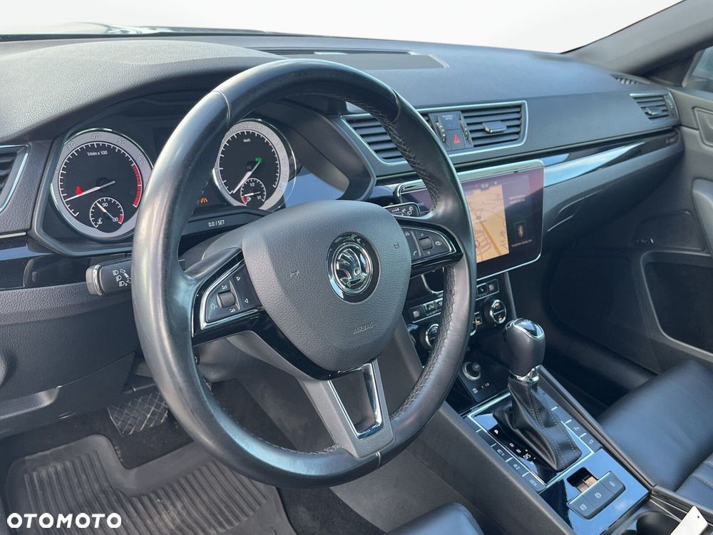Skoda Superb 2.0 TSI L&K DSG - 10