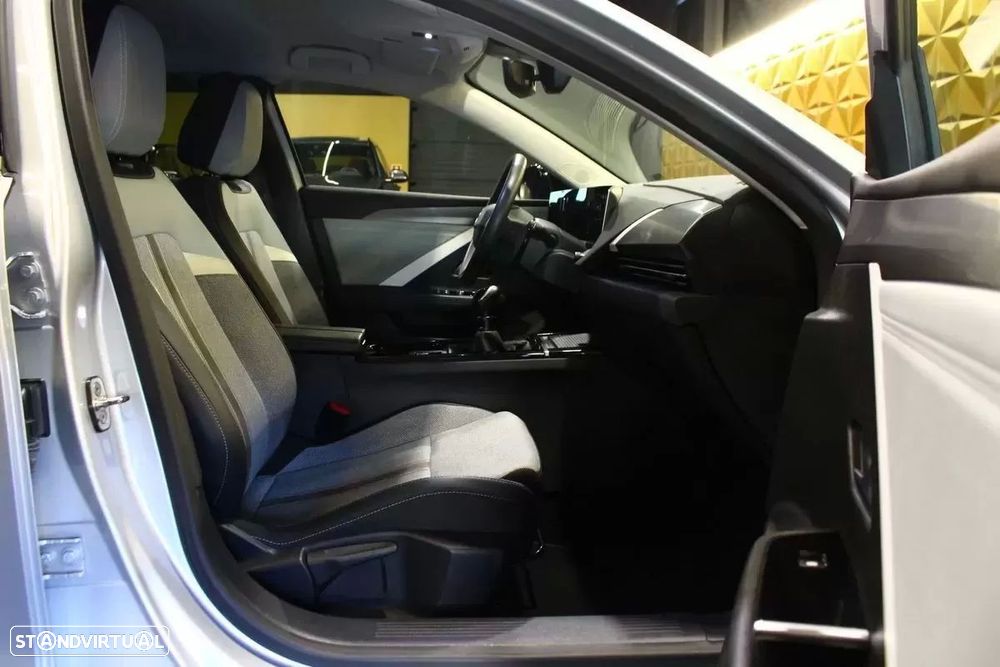Opel Astra 1.5 D Elegance - 18