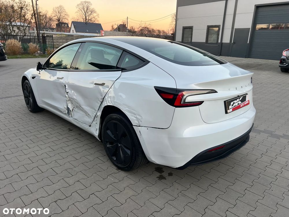 Tesla Model 3 RWD Premium - 5