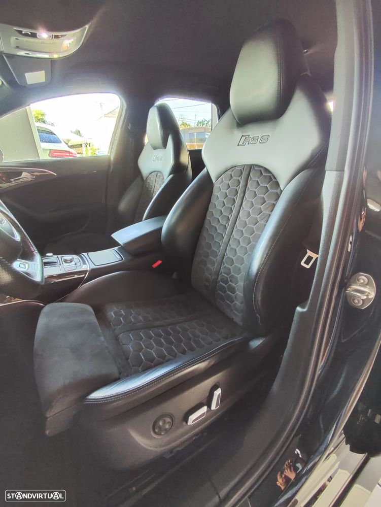 Audi RS6 Avant 4.0 TFSi Plus quattro Tiptronic - 32