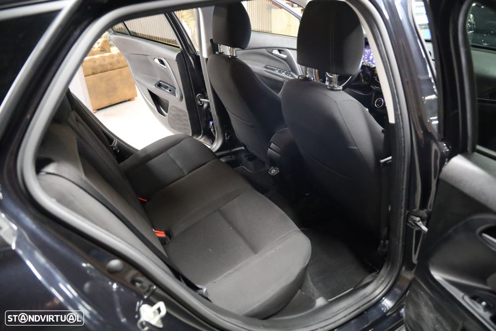 Fiat Tipo Station Wagon 1.3 MultiJet Lounge - 24