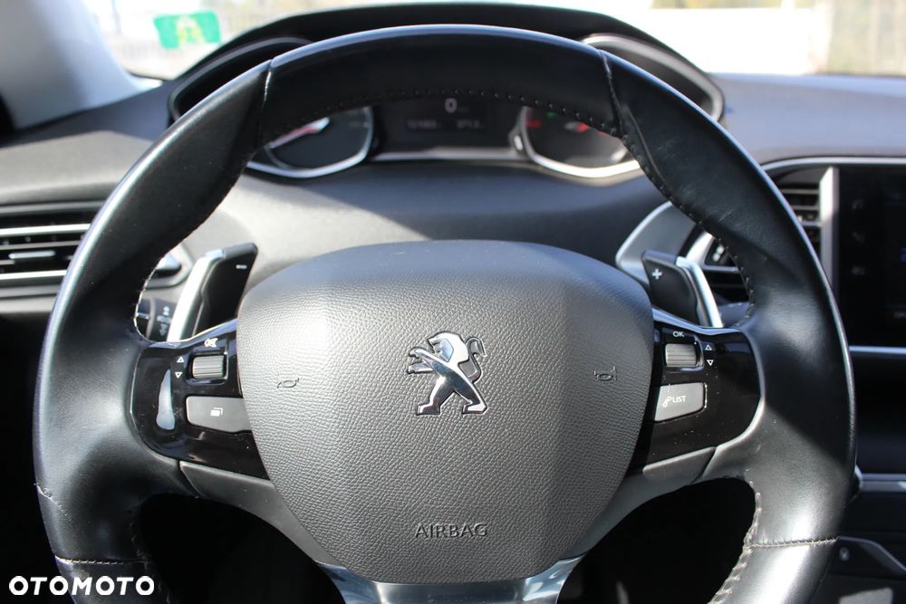 Peugeot 308 BlueHDi 130 EAT8 Allure Pack - 15