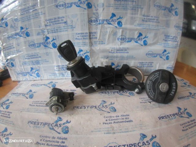 Canhão 61146901 00505254300 FIAT GRANDE PUNTO 2015 1.3JTD 84CV 5P PRETO KIT Suporte Danificado - 1