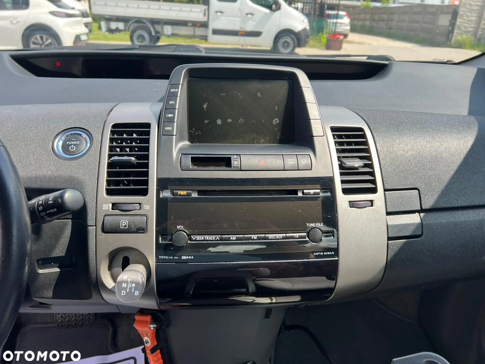 Toyota Prius (Hybrid) - 18