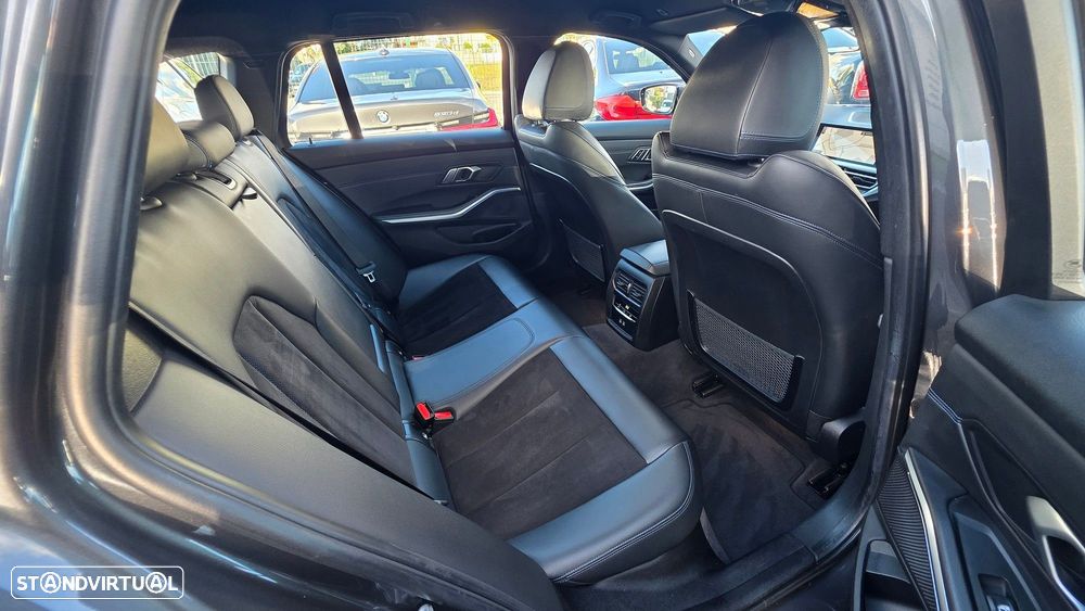 BMW 320 d Pack M Auto - 23
